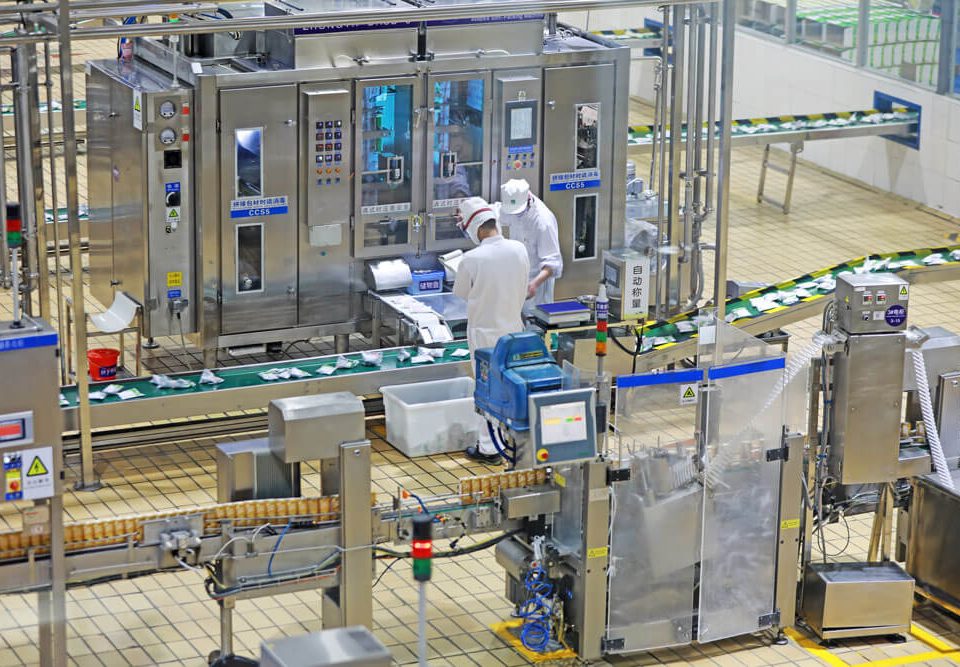 factory-modern-line-advantech-solotion